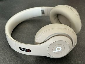 Beats Studio Pro original