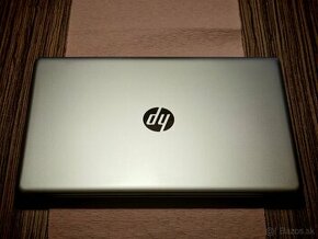 NA PREDAJ   HP laptop model 17