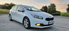 Kia Ceed SW 2013 1.6 benzin M6