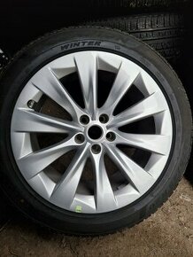 5x120 r20 kolesa tesla x disky 20 alu 275 45 20 Tesla X 255 - 1