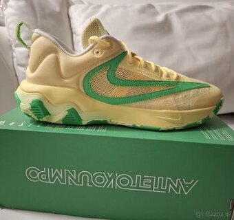 Nike basketbalová obuv 46