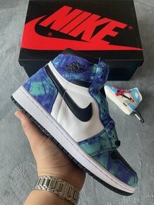 Tenisky Nike Air jordan one
Tye-dye