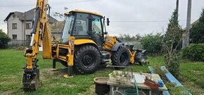 JCB 4CX PRO-TRAKTORBÁGER