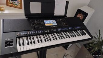 Yamaha Psr sx720