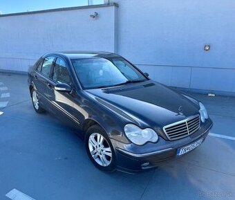 Mercedes Benz C270 Avantarge AT 2001