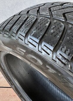 Pirelli Winter SOTTOZERO 3 XL AO - 225/50 R18