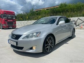 Lexus IS250 - 1