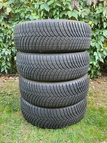 225/65 r17 celoročné MAXTREK 102H