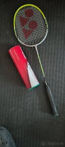 Predám bedmintonovú raketu Yonex