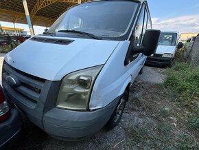 Ford      Transit      85t260