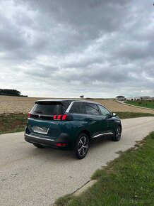 Peugeot 5008 7-miestny automat