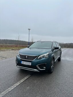 Peugeot 5008 7-miestny Benzín automat