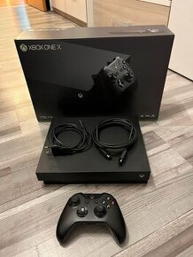 Xbox One X konzola, prislusenstvo a vela hier