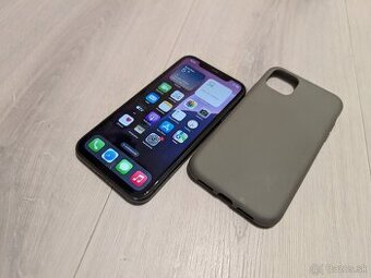 iPhone 11 vo veľmi dobrom stave nová batéria