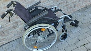 invalidny vozík 53cm pridavne brzdy pas barle odľahčeny