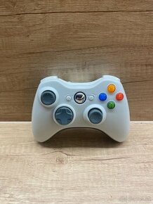 Ovládač na xbox 360 - 1