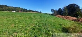 Slnečné pozemky v krásnom tichom prostredí Beňuš