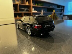 Bmw m5 touring 1:18