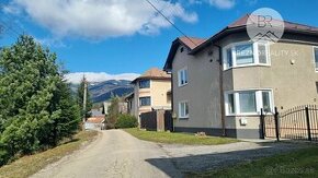 Dom s veľkým pozemkom - Nízke Tatry - okr. Brezno