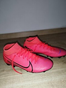 Predám kopačky Nike Mercurial veľkosť 41 - 1