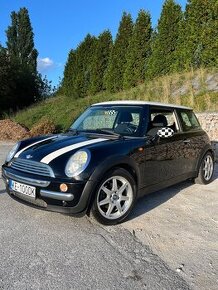 Mini Cooper 1,6 85kW, 100 000 km, 08/2004, kúpený v SR