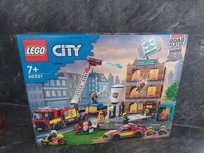 LEGO City 60321: Hasičská zbrojnica