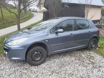 Predám Peugeot 307 1.6 HDI 80kw Nepojazdny.