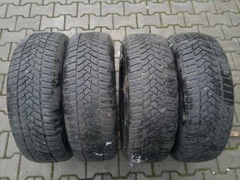 Zimne pneu. Dunlop 205/60 r16