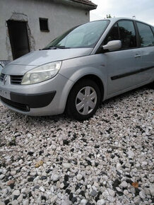 Renault Scenic - 1