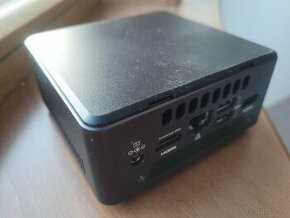 Mini počítač Intel Nuc - 1