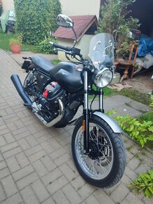 Moto Guzzi V750 III Special 2018 10500km