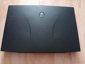 rozpredám na diely notebook Dell Alienware M17x