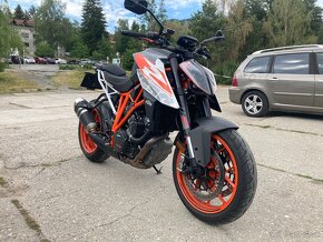 KTM 1290 Superduke r