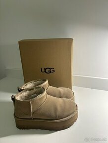 UGG ultra mini platform