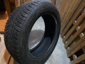 Zimné plášte 215/55 R17