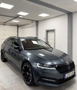 Skoda Superb Sportline 2.0TDI 147Kw 4x4 Black Packet/Matrix