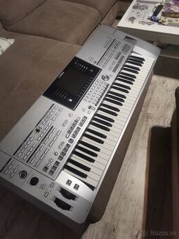 Predám yamaha Tyros 5