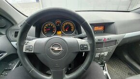 Opel Astra Twinport