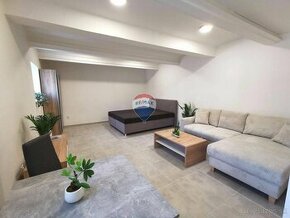 Na prenájom zrekonštruovaný 2 izbový byt, 40m2, ul. Šoltésov - 1