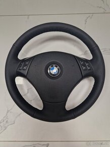 volant bmw čierne prešitie