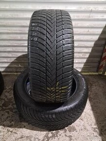 Bridgestone zimné 245/50/R19