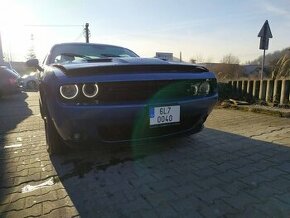 Dodge Challenger SXT - 1