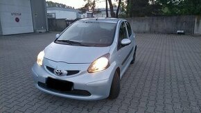 Toyota Aygo 5 dv. Klimatizacia - 1