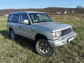 MITSUBISHI PAJERO INVITE GL 2.5TD 4x4 Model 2004 - 1