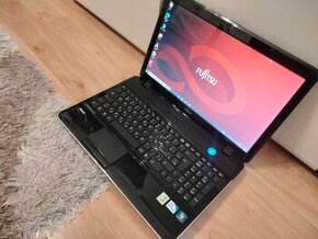 15,6" Fujitsu Lifebook / Intel B960 / 120gb ssd / 4gb ram - 1