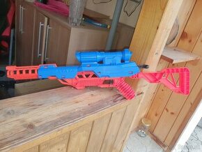 Velka Nerf  plus naboje 20ks