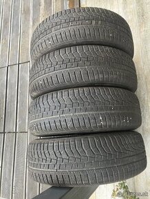 Suv zimne pneu Hankook 215/65 R17