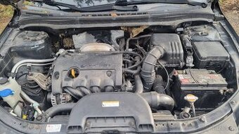 Rozpredam hyundai i 30 1.4 16v 80kw