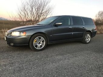 Volvo V70 D5