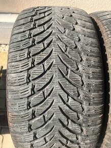 275/40R21 Nokian zimne - 1